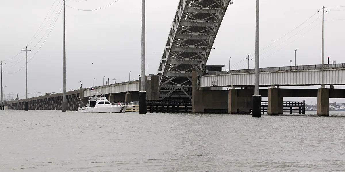 Barge slams into Texas bridge causing partial collapse and oil spill