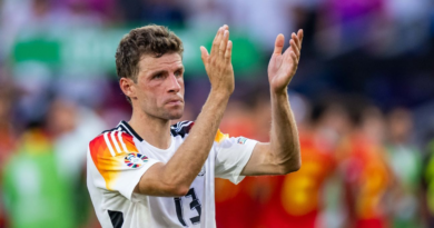 Müller retires from Germany duty with 131 caps