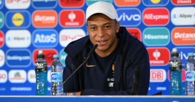 Mbappé lauds 'unique' Ronaldo ahead of QF clash