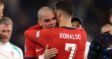 Ronaldo pays tribute to retiring 'brother' Pepe