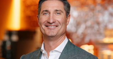 The burrito king in coffee land: Starbucks CEO Brian Niccol’s most important job is fixing the bad vibes