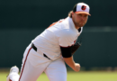 MLB free agency: 8 O's into pool; Giolito opts in