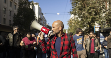 Greece grinds to a halt: Thousands go on general strike over rising cost of living