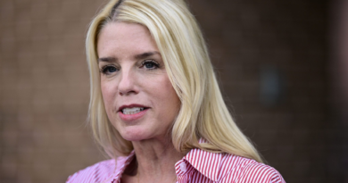 Trump taps his former lawyer Pam Bondi for attorney general after Gaetz withdraws