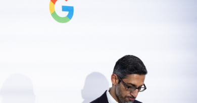 Under U.S. antitrust fire, Alphabet stock drops 6%