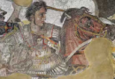 A royal piece of cloth? Archaeologists find Alexander the Great's tunic at tomb – Dunya News