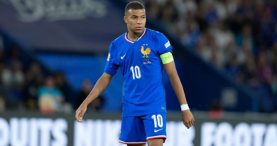 Mbappé omitted from France squad amid poor form