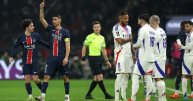 Ref stops PSG-Lyon due to anti-gay chants by fans