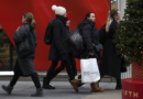 9 ways to avoid financial stress this holiday season