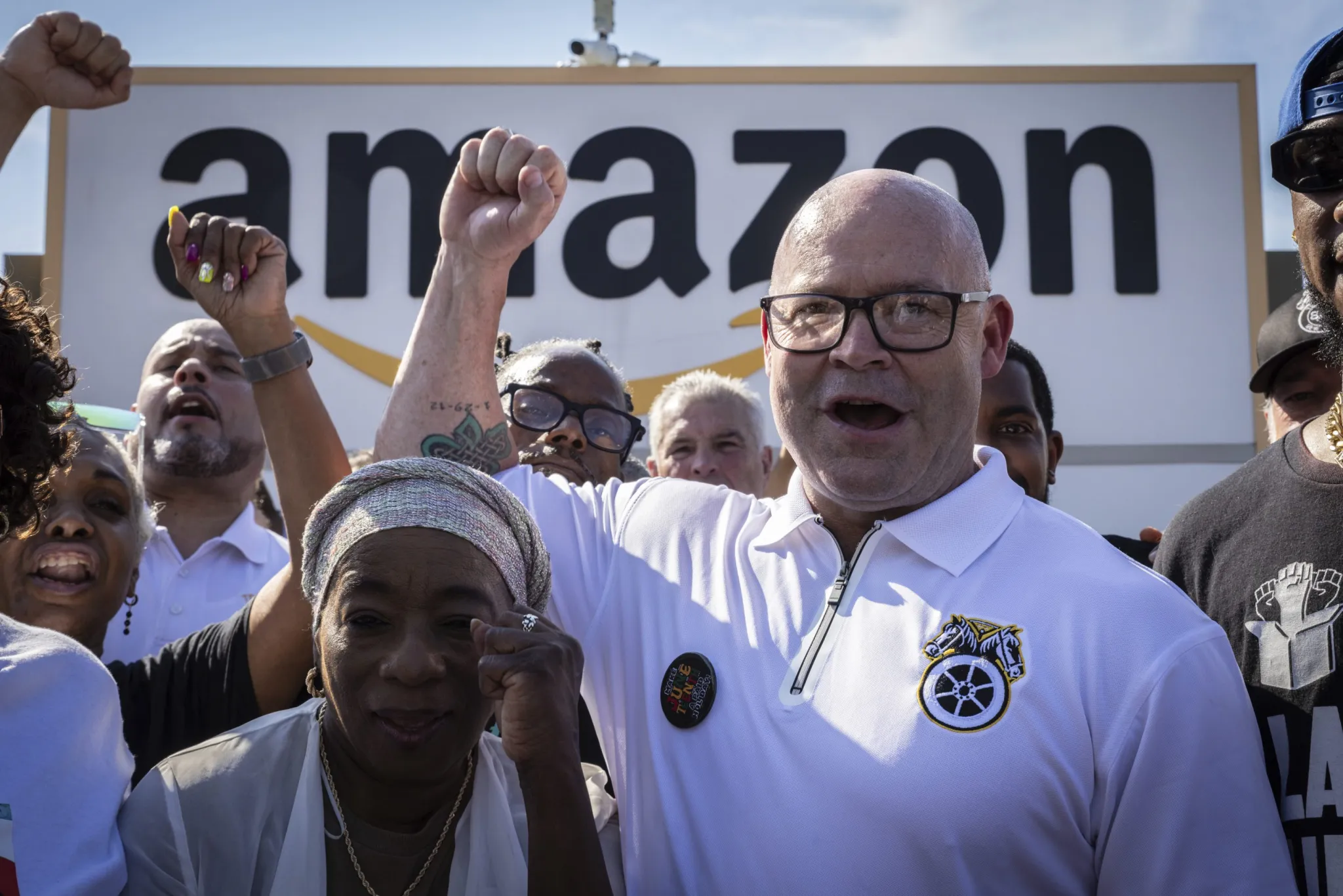 Amazon workers will strike at 7 facilities to pressure retail giant for a contract, Teamsters say