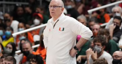 Sources: Miami's Larranaga in talks to step down