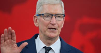 Apple poised to cross $4 trillion threshold