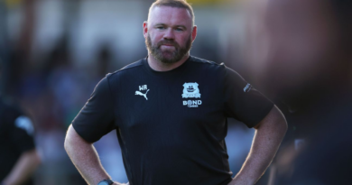 Rooney defiant amid calls for Plymouth sacking