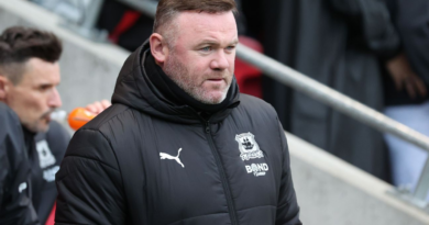 United legend Rooney departs as Plymouth boss