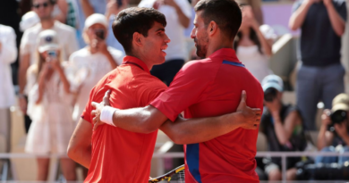 Djokovic, Alcaraz on path to Aussie quarters clash