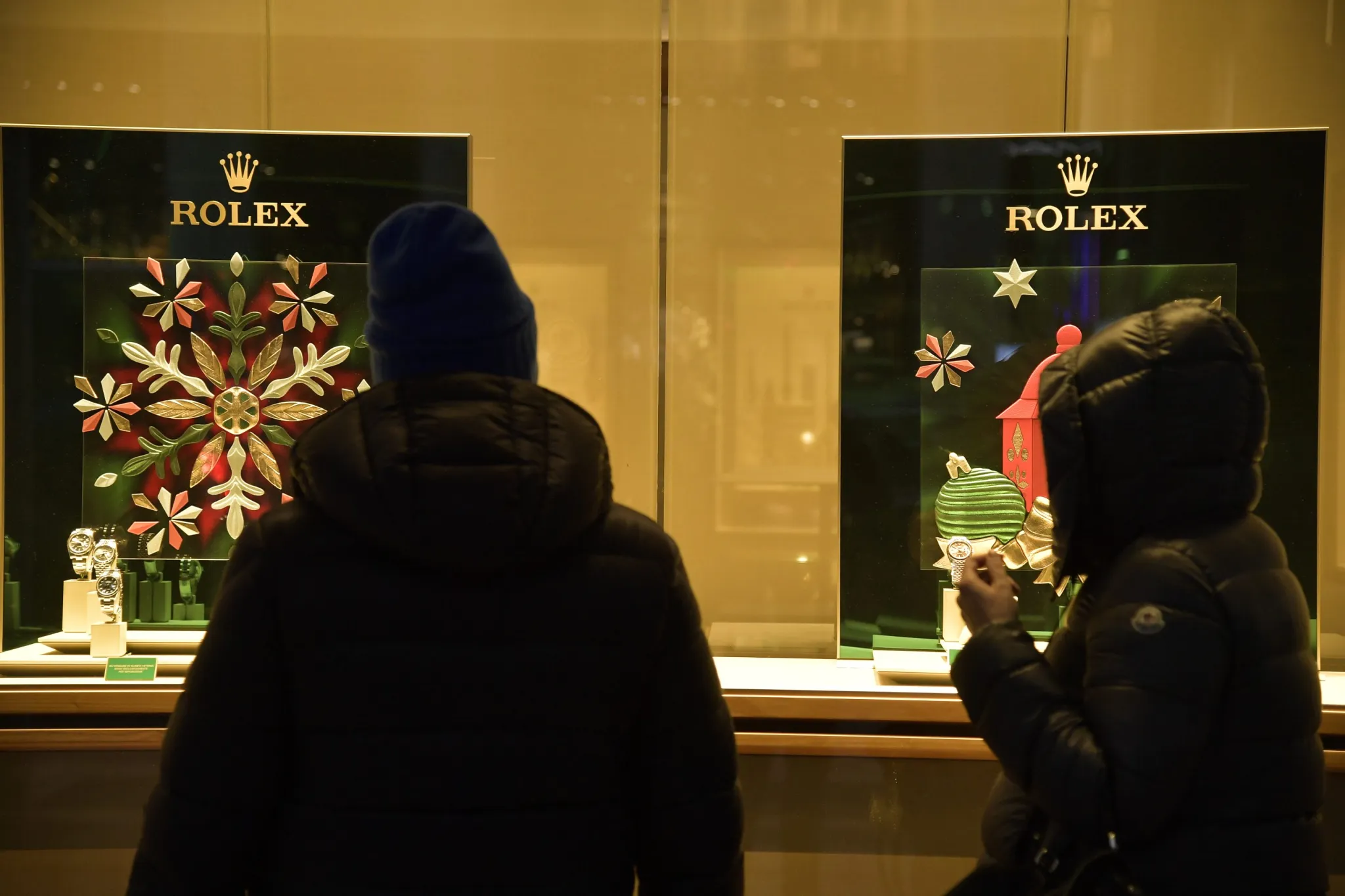 Rolex quietly raises prices more than 8% after gold bashes through new records