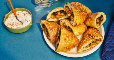 Spiced Chickpea and Spinach Pockets