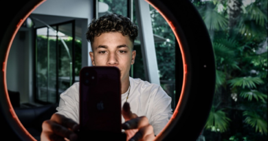 TikTok influencers resist a move to Meta under the app’s looming ban. ‘The vibes are not the same’