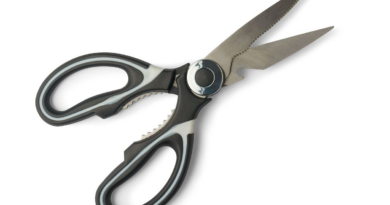 People are only just realising what bumpy 'teeth' on some scissors actually are for – Express