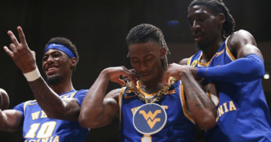 'Special' Small leads WVU to upset of No. 2 ISU