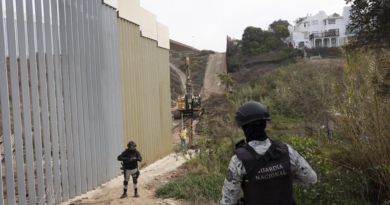 Pentagon has begun deploying 1,500 active duty troops to secure the U.S.-Mexico border