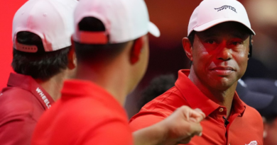 Tiger overcomes clock violation, wins TGL match