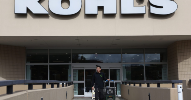 Kohl’s is slashing its corporate workforce as it scrambles to make up for mistakes like carrying less inventory and shrinking its fine-jewelry business