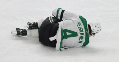 Stars' Heiskanen doubtful for 4 Nations after hit