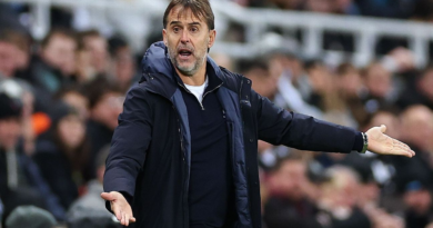 West Ham sack Lopetegui after eight months