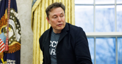 Elon Musk faces exile from 365-year-old Royal Society scientific institution over his political behavior